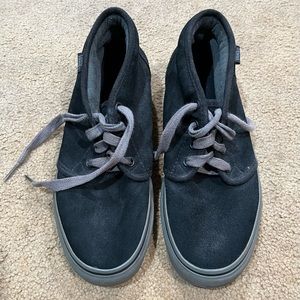 Vans black chukka skate shoes. Leather. Men’s size 8.
